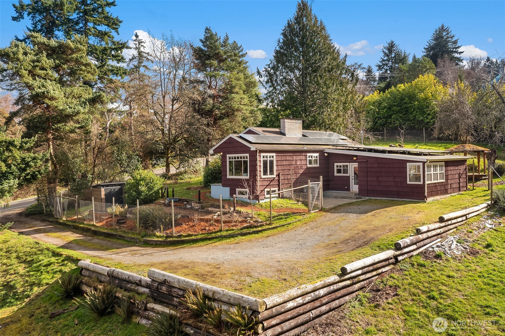 11305 103rd Avenue SW, Vashon, WA 98070