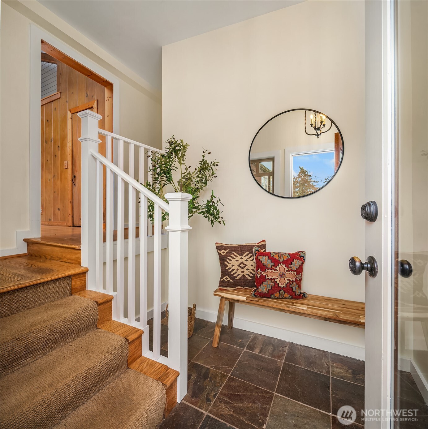 11305 103rd Avenue SW, Vashon, WA 98070