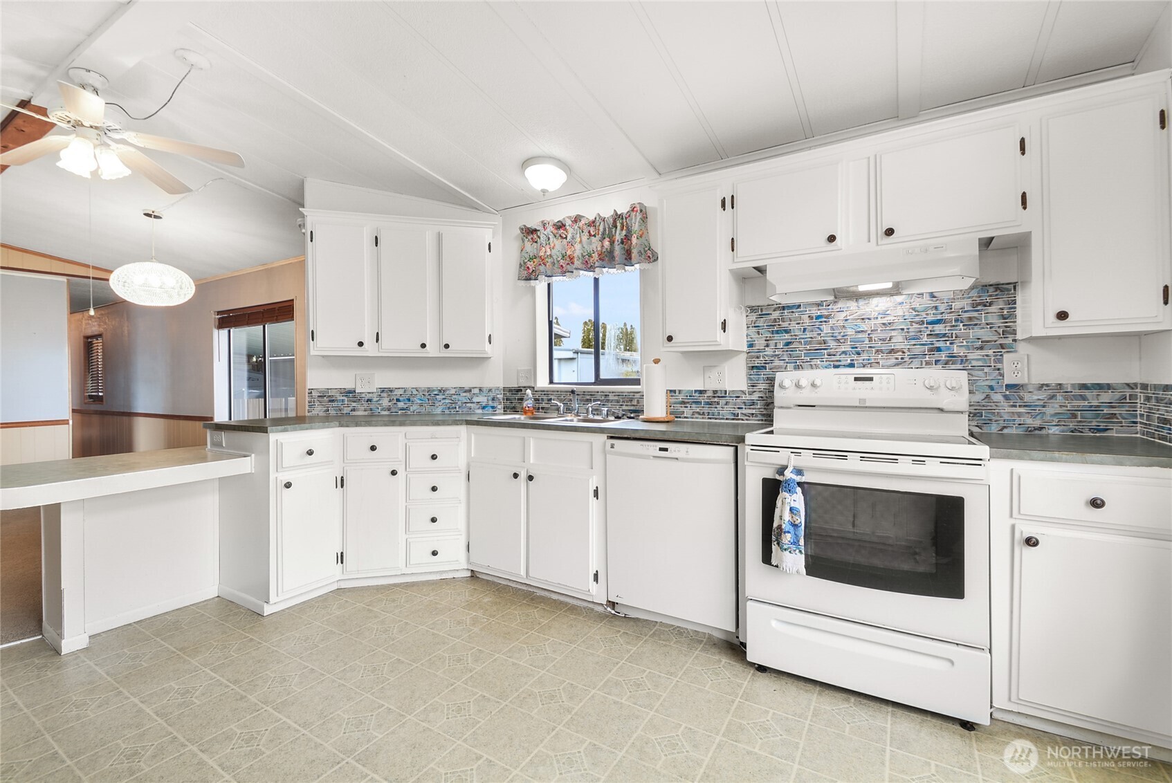 16600 25th Avenue NE #109, Marysville, WA 98271-4708