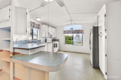 16600 25th Avenue NE #109, Marysville, WA 98271-4708 - Photo 10