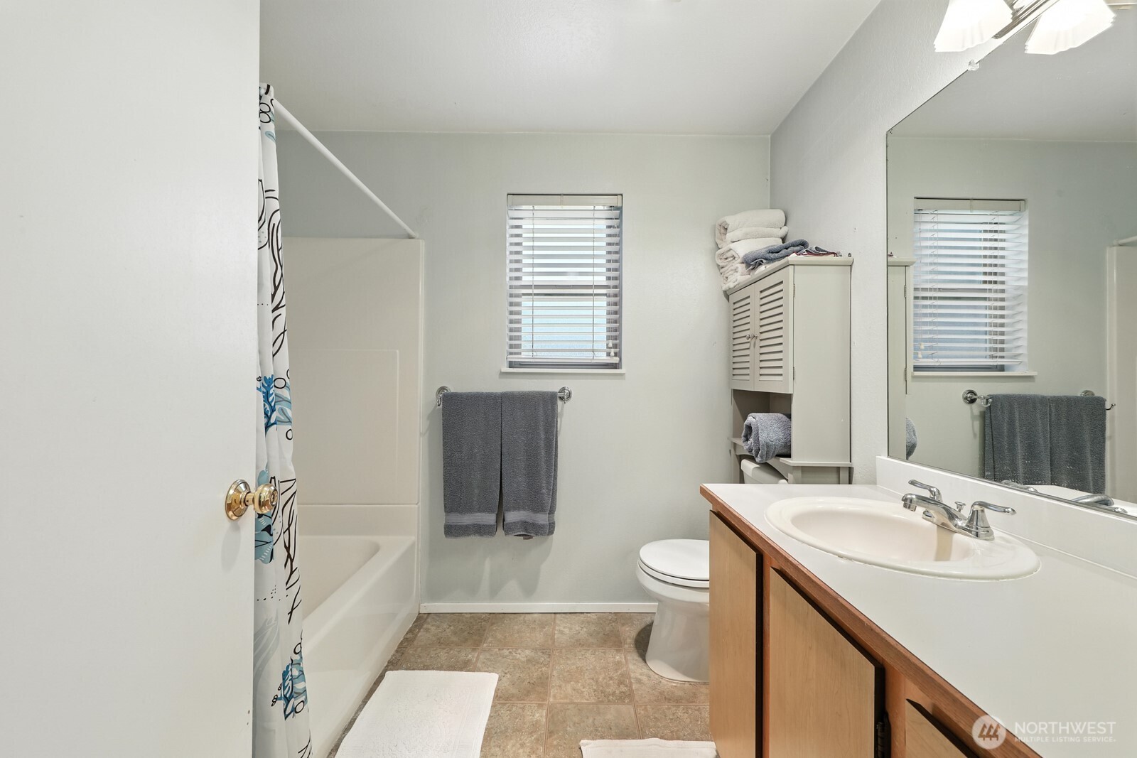 29 Etruria Street #B405, Seattle, WA 98109