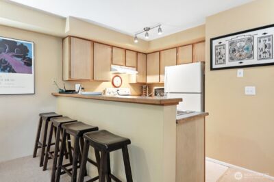 29 Etruria Street #B405, Seattle, WA 98109 - Photo 7