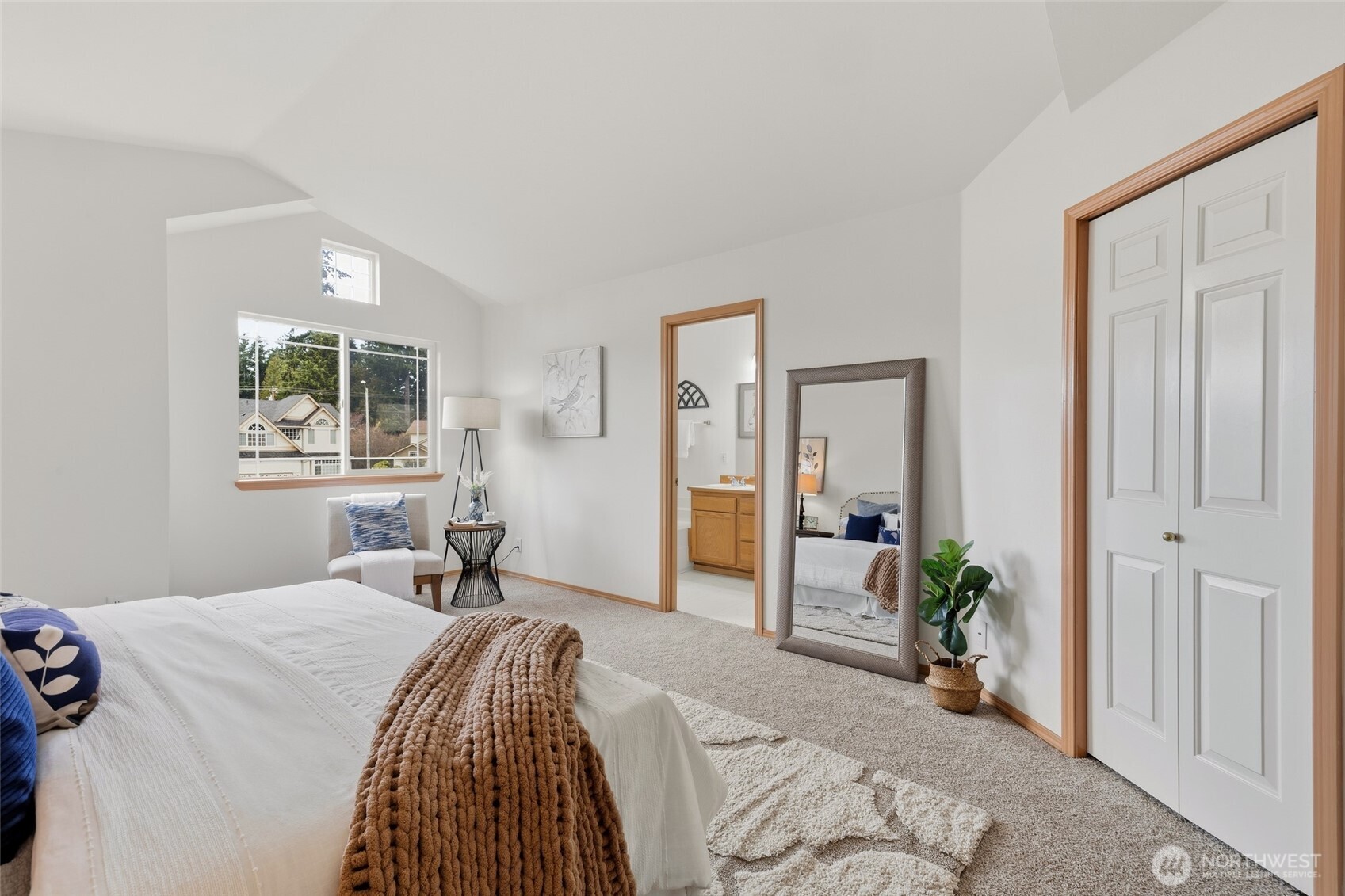 15919 55th Place W, Edmonds, WA 98026