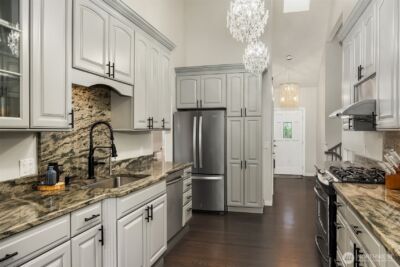 2305 NW Oakcrest Drive , Issaquah, WA 98027 - Photo 12