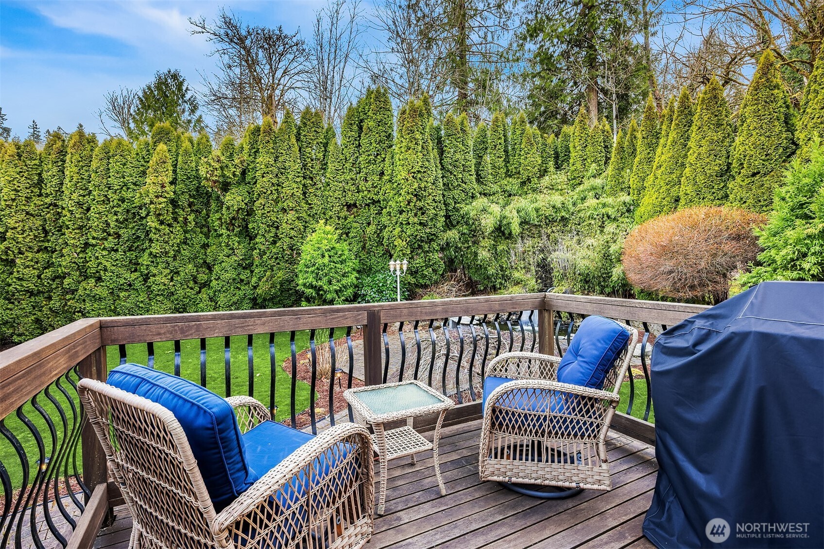 2305 NW Oakcrest Drive , Issaquah, WA 98027