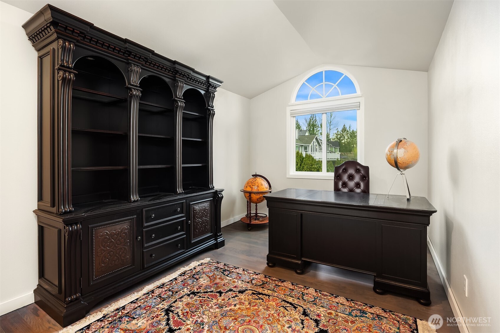 2305 NW Oakcrest Drive , Issaquah, WA 98027