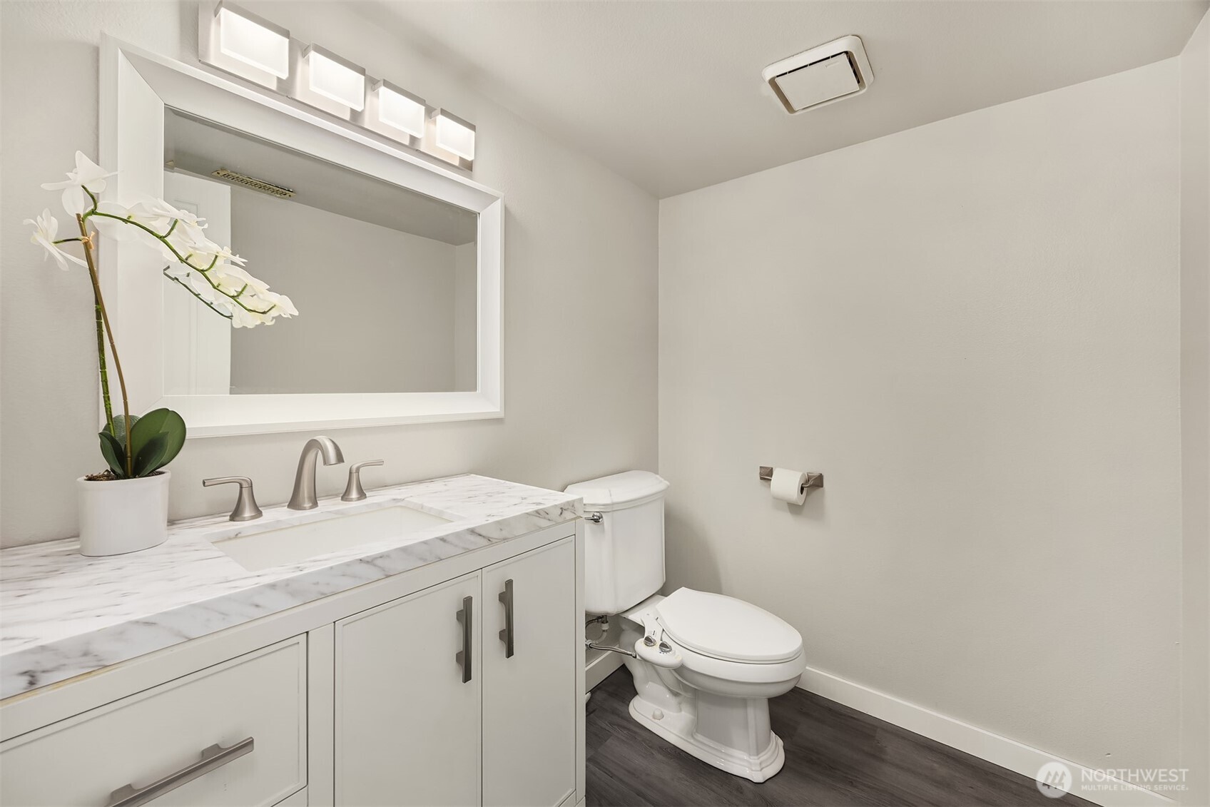 2305 NW Oakcrest Drive , Issaquah, WA 98027