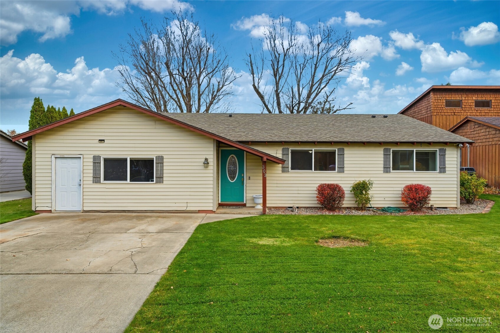 303 Dehaven Street , Milton-Freewater, OR 97862