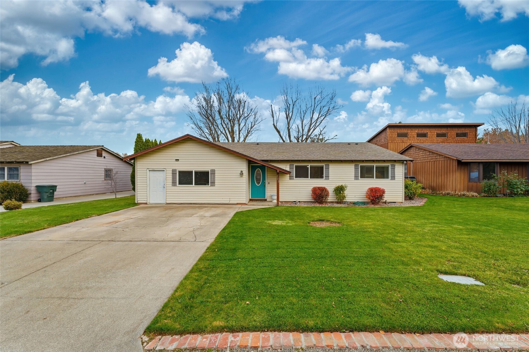 303 Dehaven Street , Milton-Freewater, OR 97862