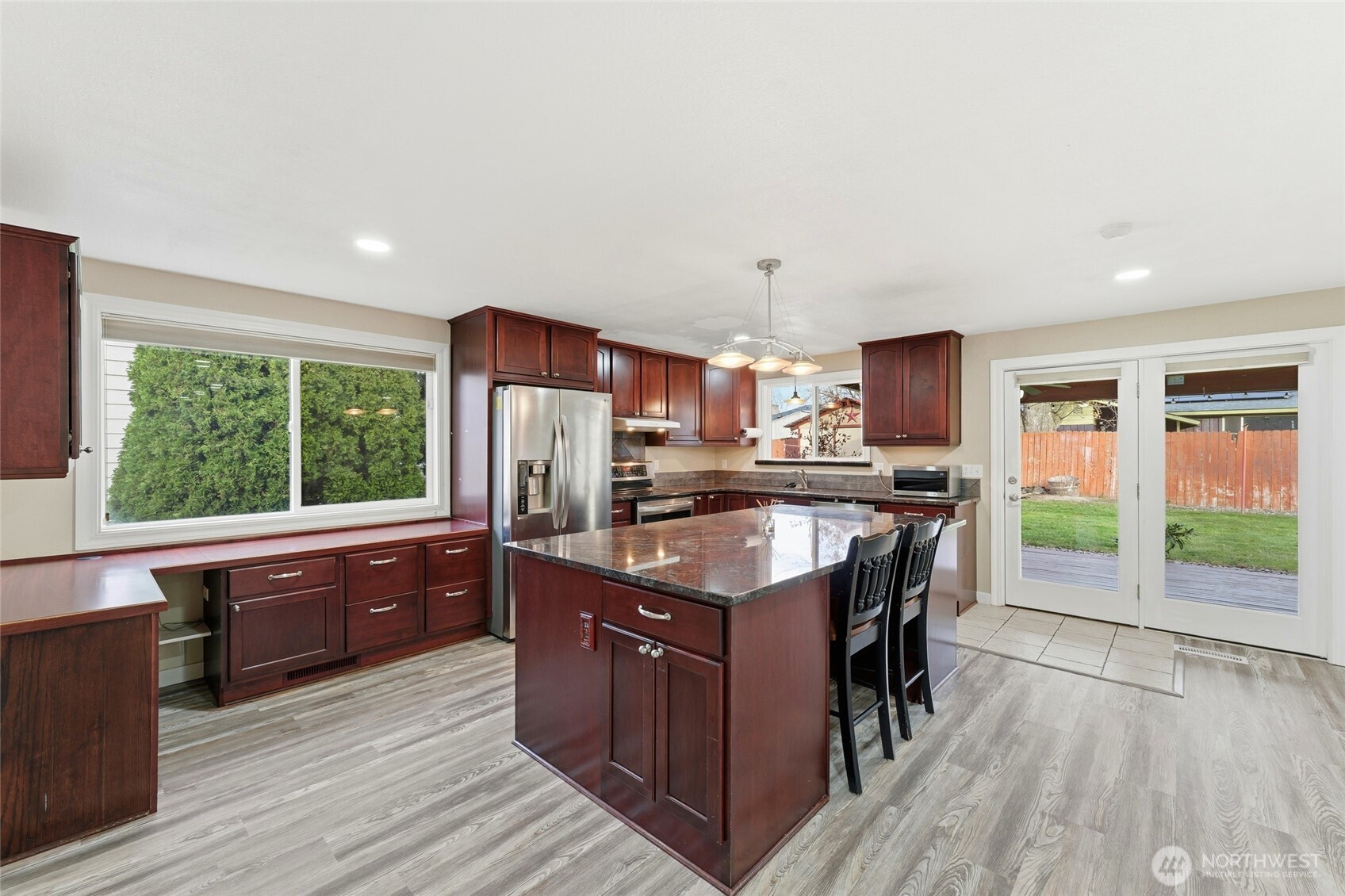 303 Dehaven Street , Milton-Freewater, OR 97862