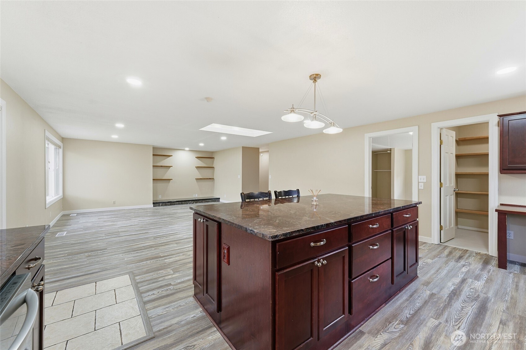 303 Dehaven Street , Milton-Freewater, OR 97862