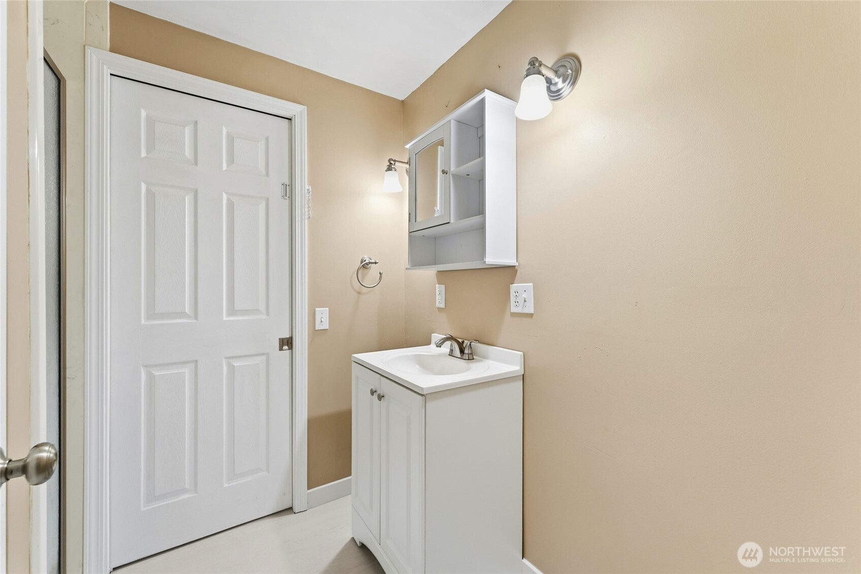 303 Dehaven Street , Milton-Freewater, OR 97862