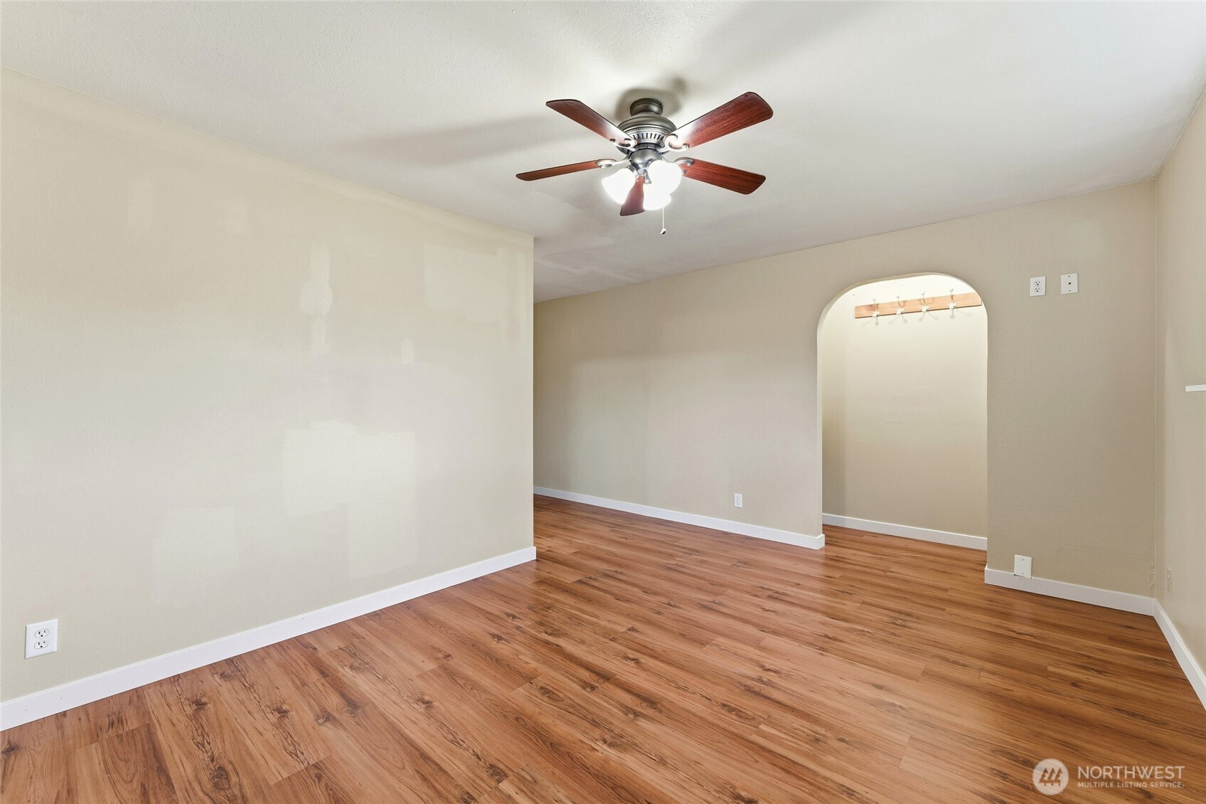 303 Dehaven Street , Milton-Freewater, OR 97862