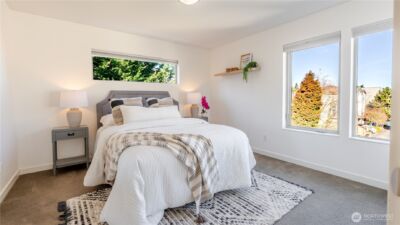 3245 21st Ave W , Seattle, WA 98199 - Photo 14