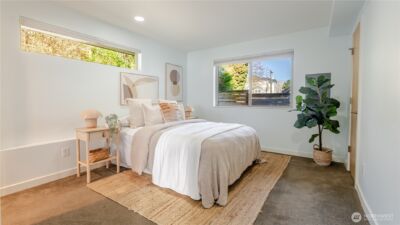 3245 21st Ave W , Seattle, WA 98199 - Photo 3