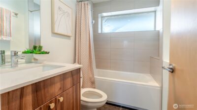 3245 21st Ave W , Seattle, WA 98199 - Photo 5