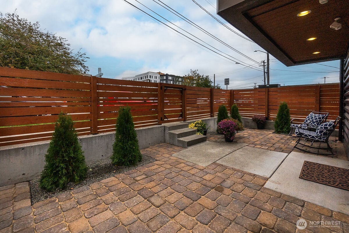 1761 20th Avenue S, Seattle, WA 98144-4454