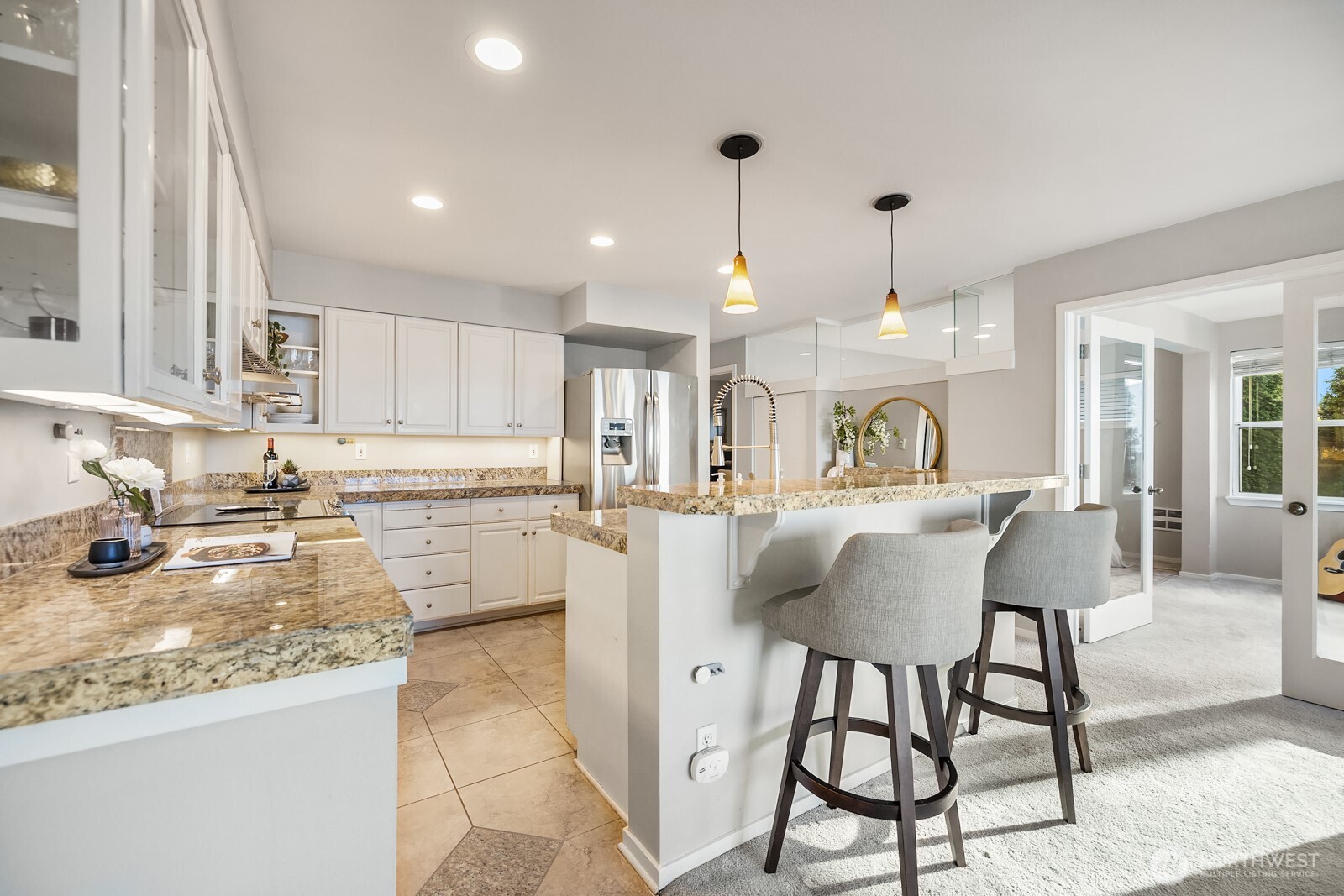 2420 8th Avenue N #201, Seattle, WA 98109