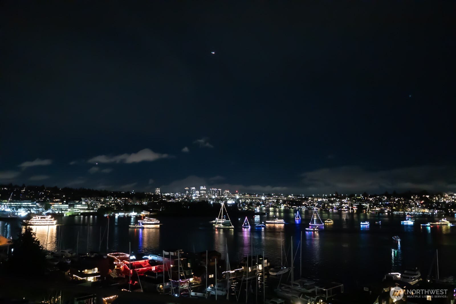 2420 8th Avenue N #201, Seattle, WA 98109