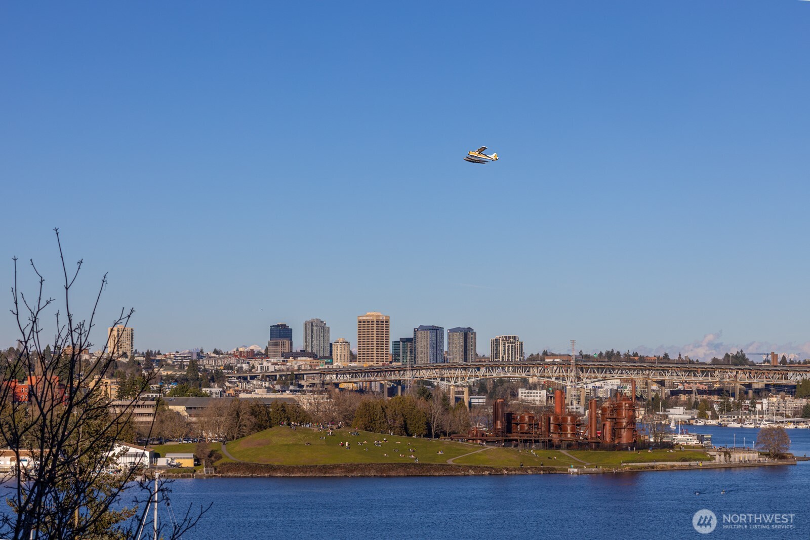 2420 8th Avenue N #201, Seattle, WA 98109