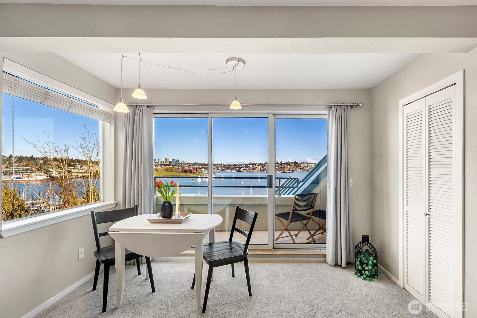 2420 8th Avenue N #201, Seattle, WA 98109