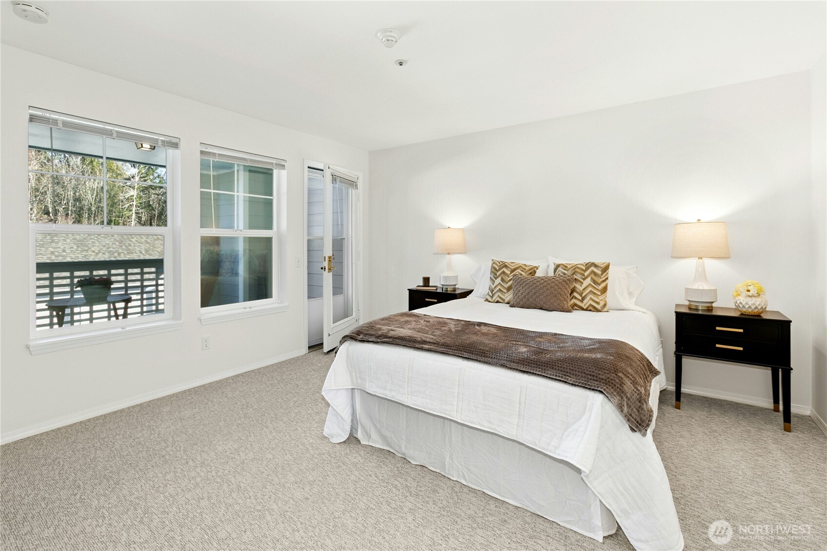 4081 224th Lane SE #202, Issaquah, WA 98029-6233