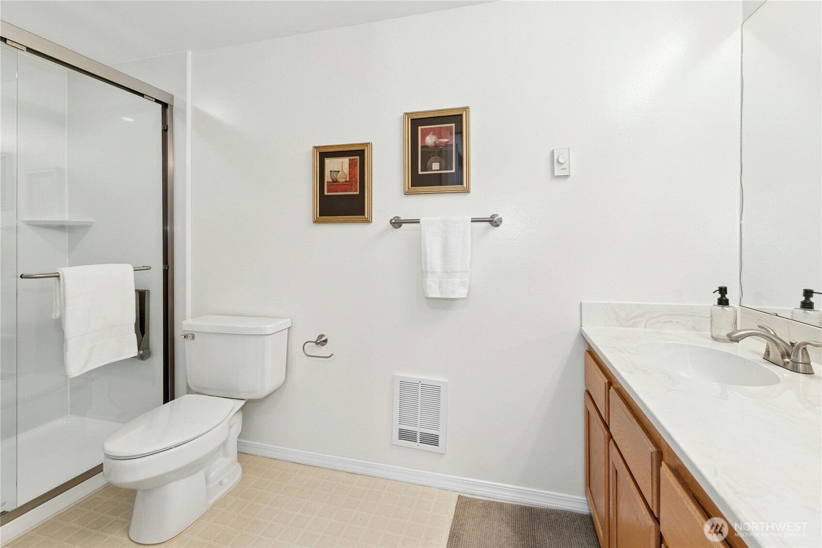 4081 224th Lane SE #202, Issaquah, WA 98029-6233