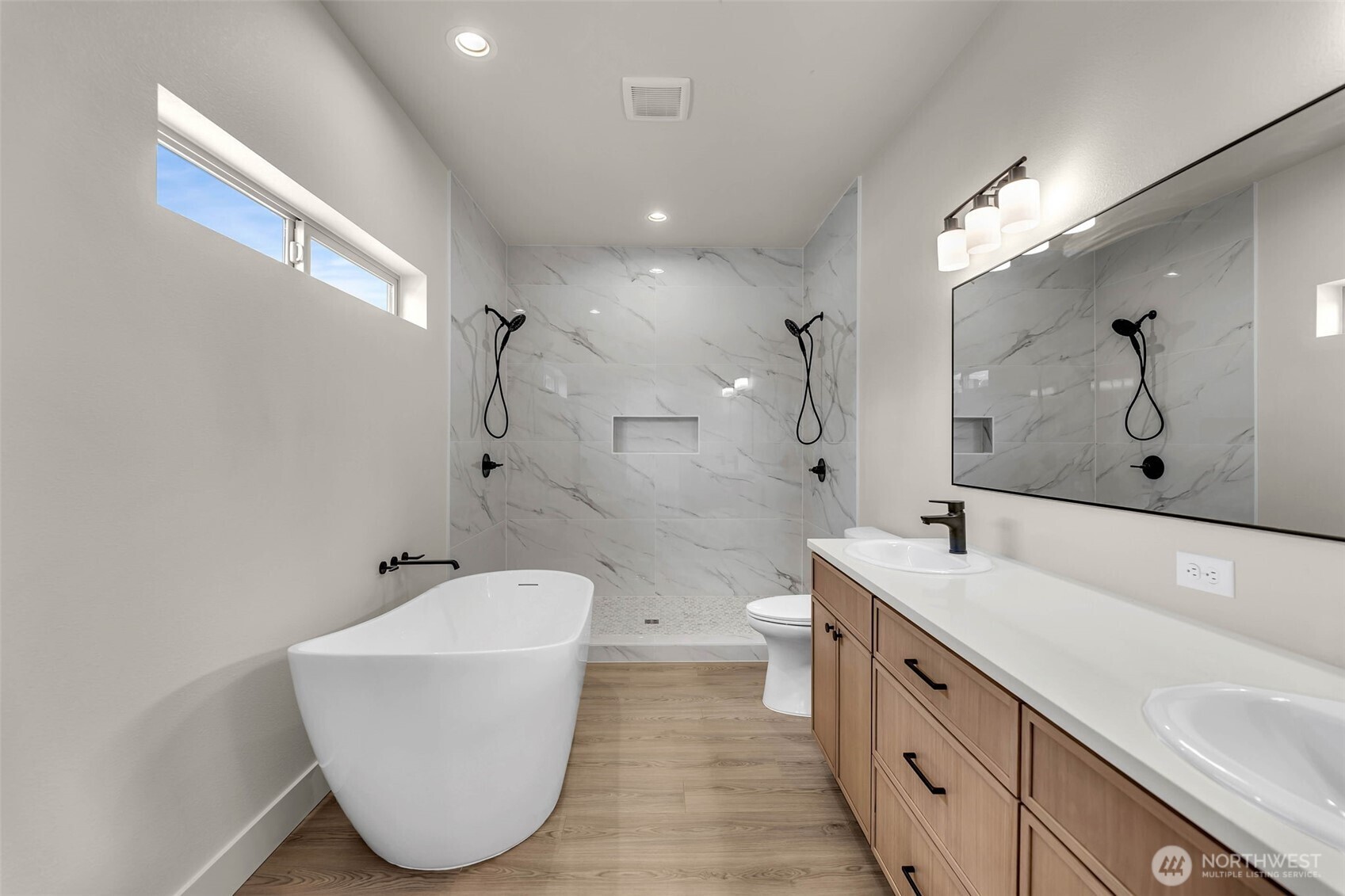 301 Cap Avenue , Winlock, WA 98596