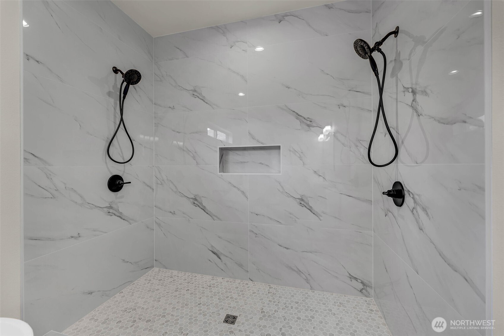 301 Cap Avenue , Winlock, WA 98596