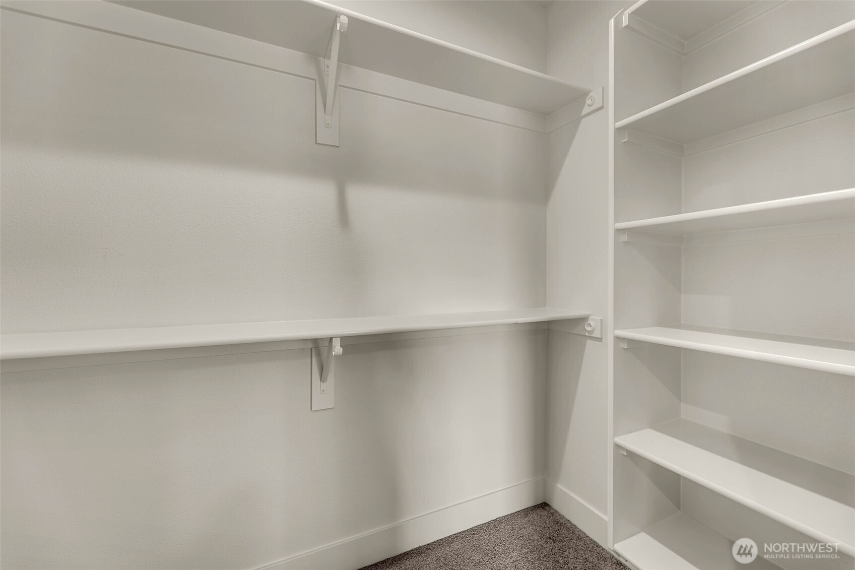 301 Cap Avenue , Winlock, WA 98596