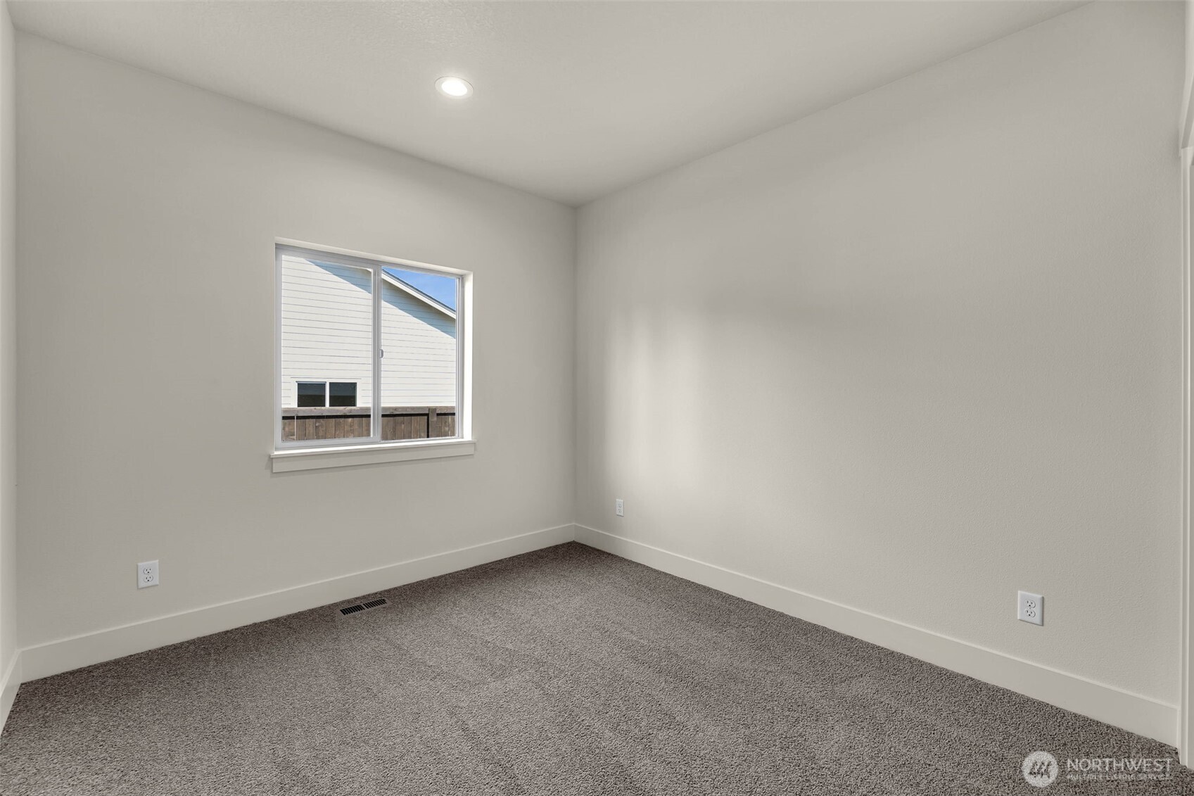 301 Cap Avenue , Winlock, WA 98596