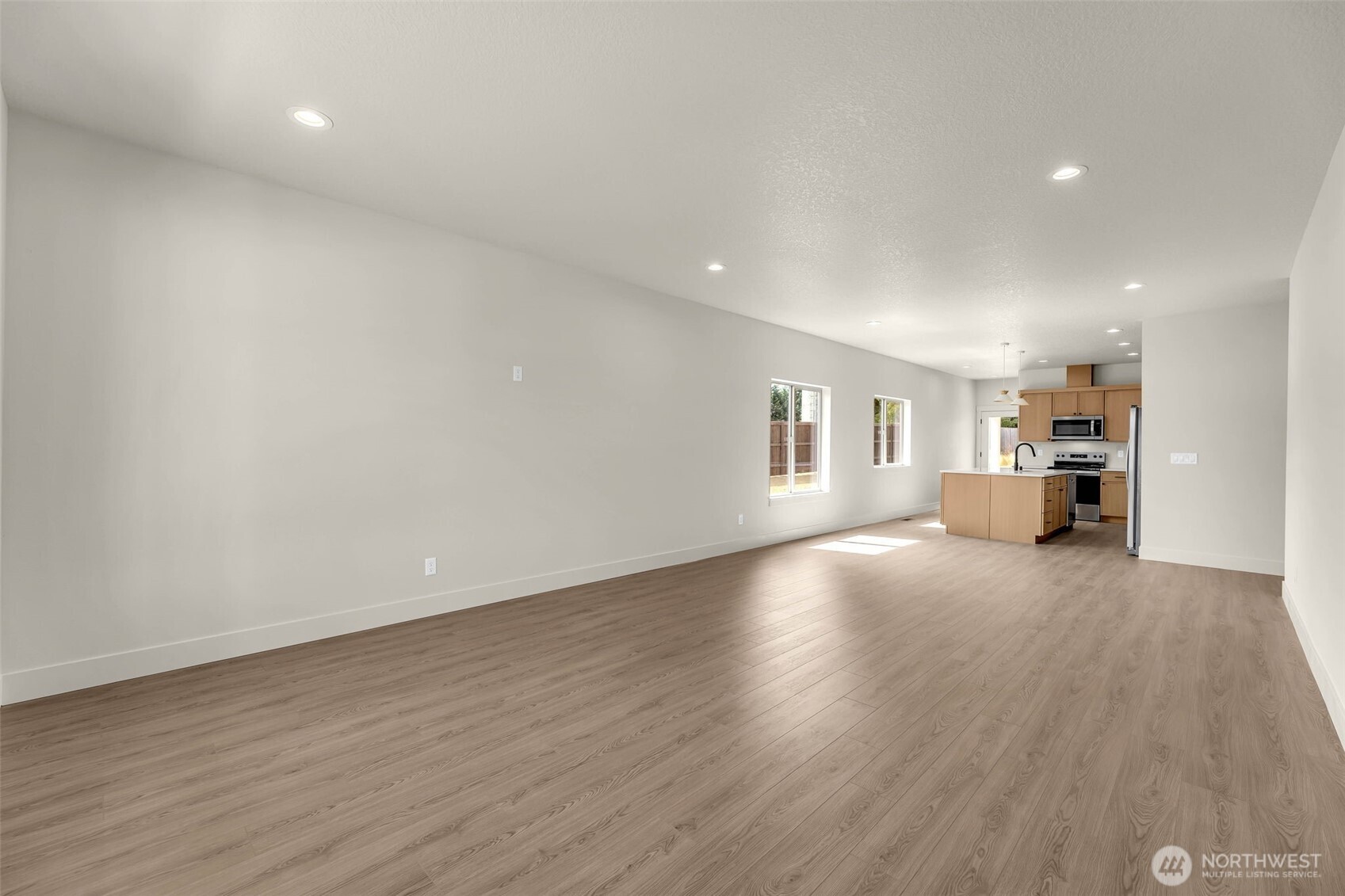 301 Cap Avenue , Winlock, WA 98596