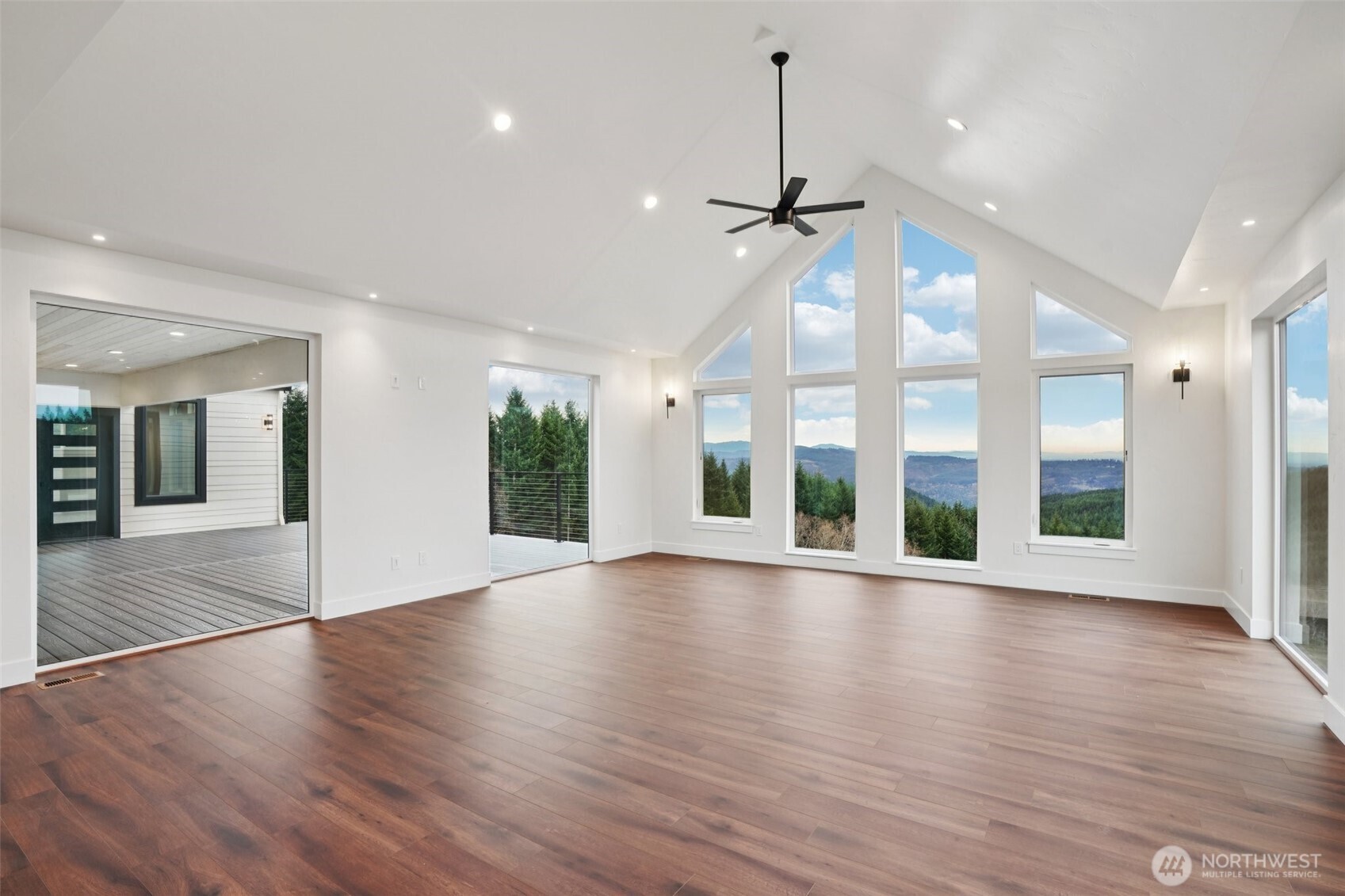 235 High Bank Lane , Woodland, WA 98674