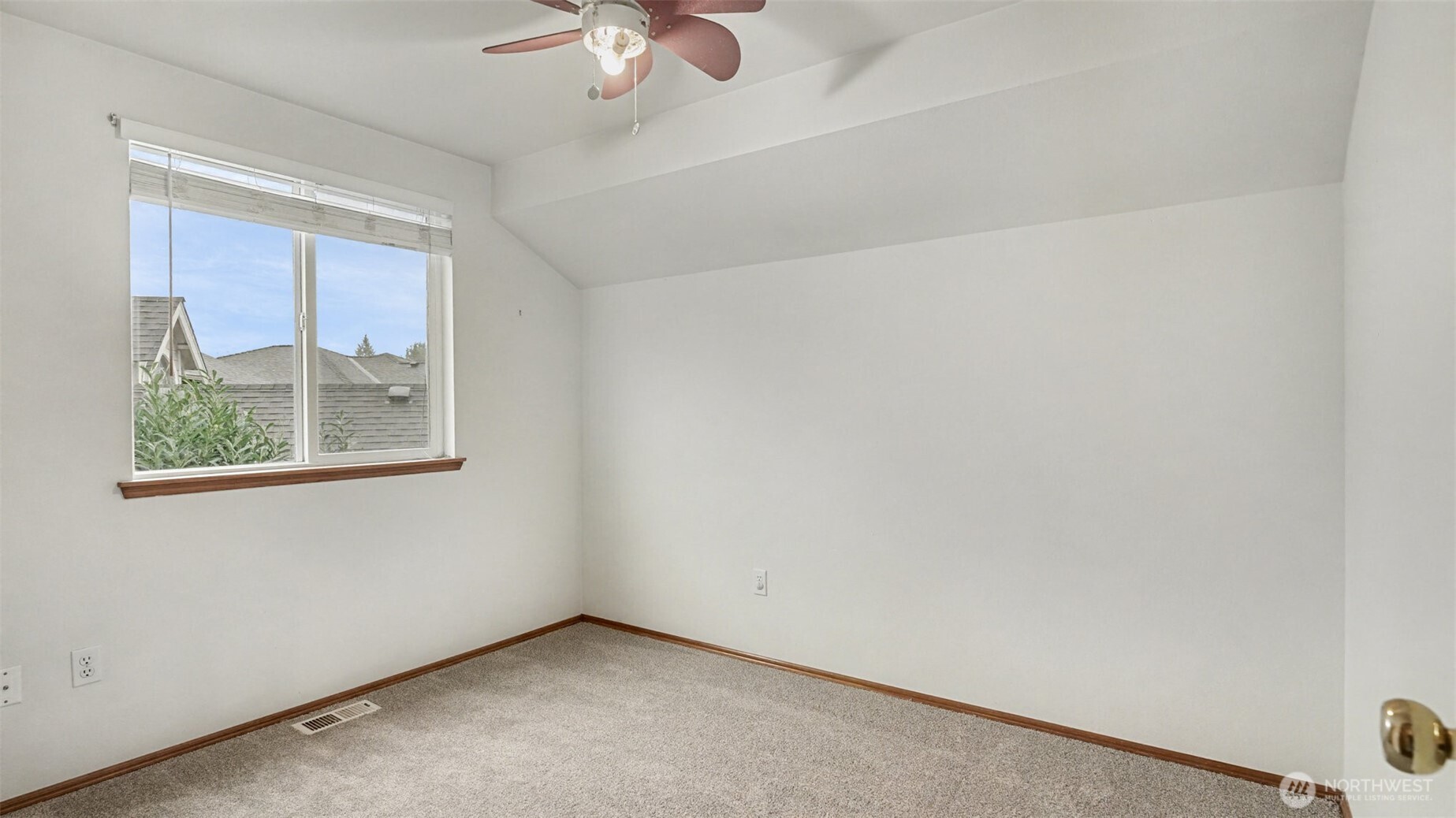 12606 SE 265th Place , Kent, WA 98030