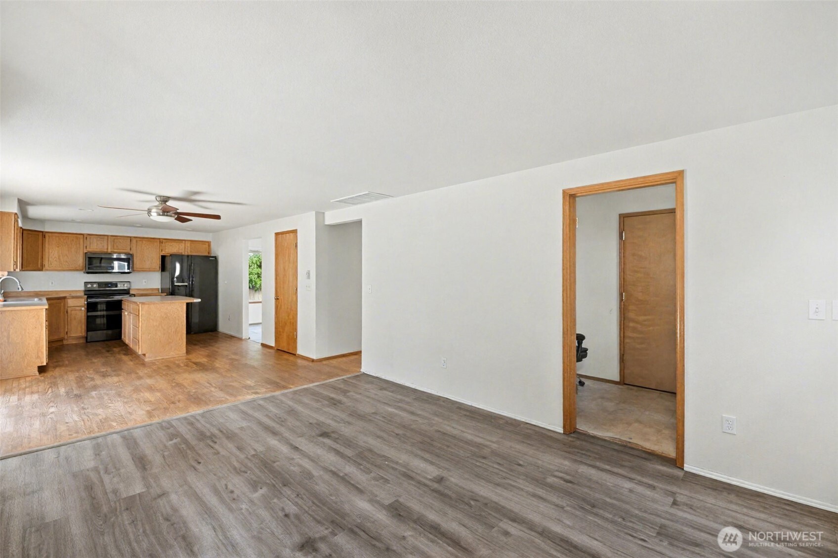 12606 SE 265th Place , Kent, WA 98030