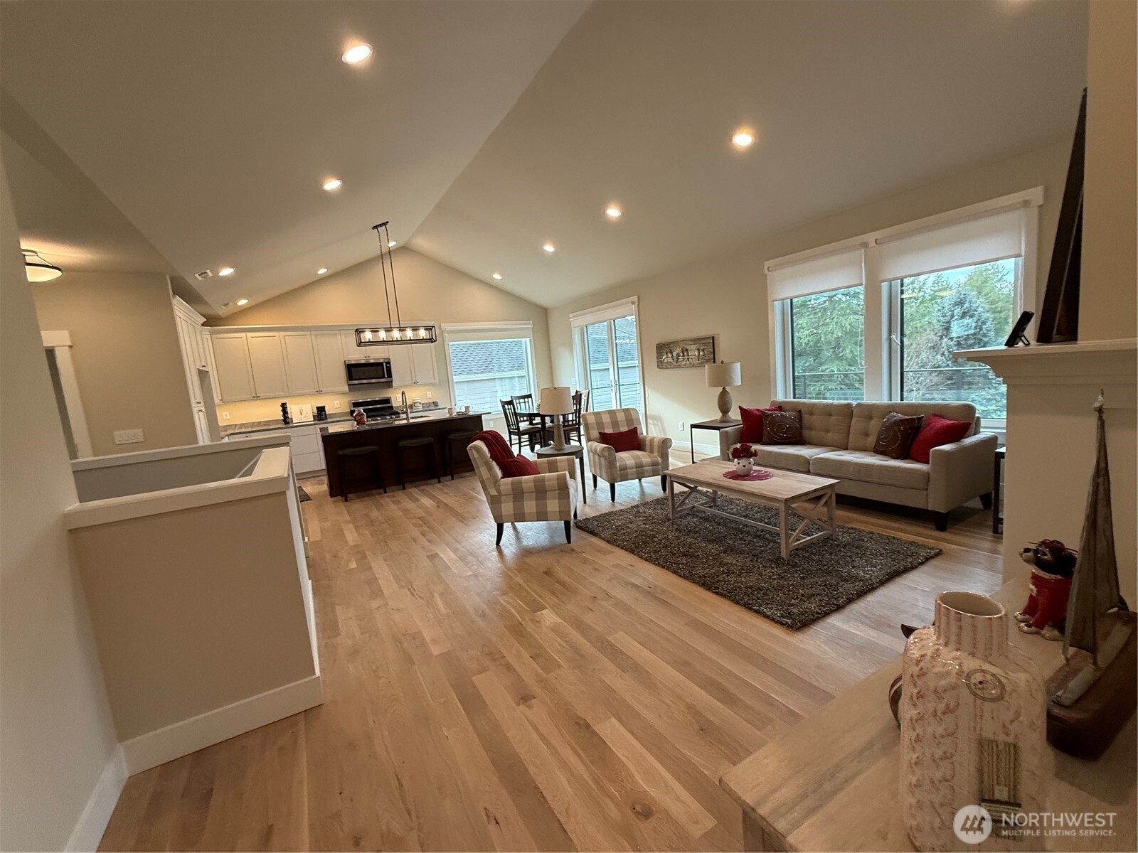 130 E Olympic Court , Allyn, WA 98524