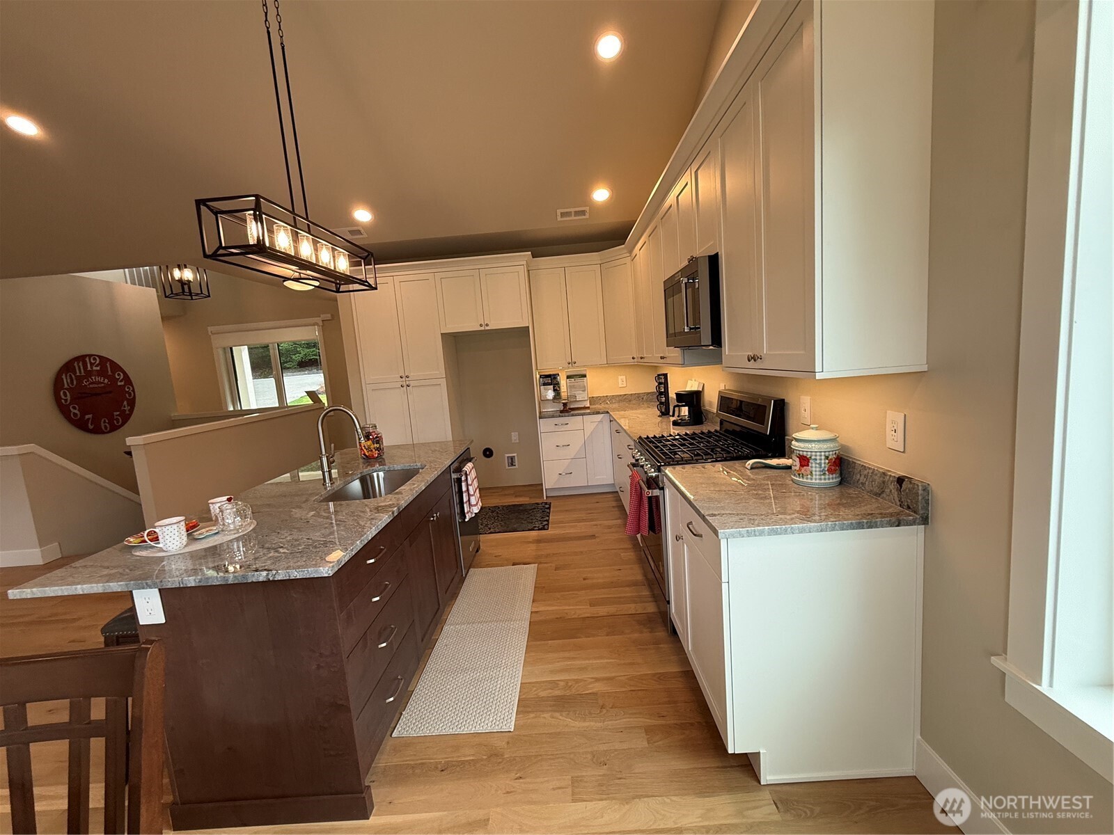 130 E Olympic Court , Allyn, WA 98524