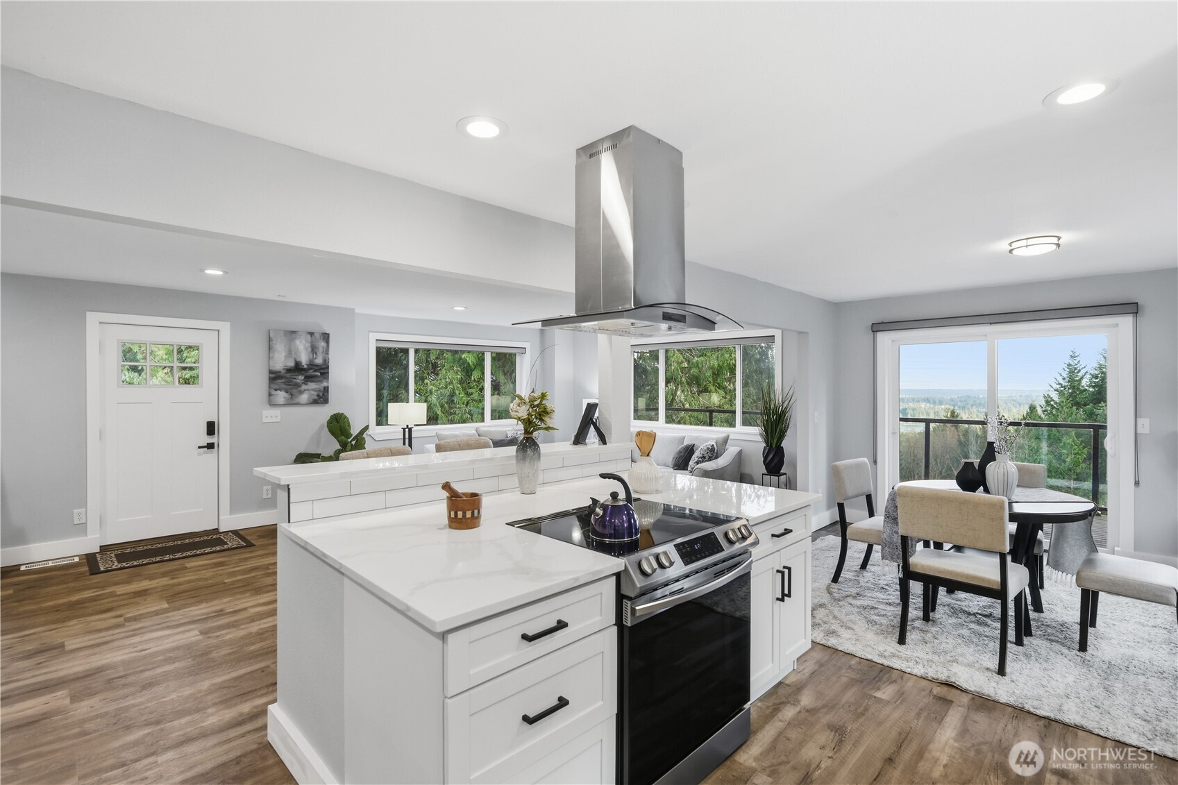 5175 NW El Camino Boulevard , Bremerton, WA 98312