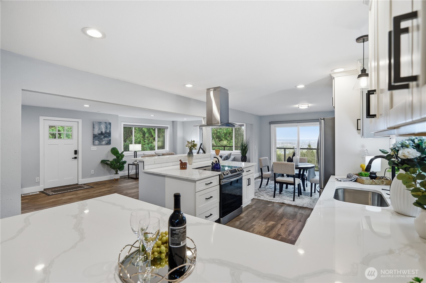 5175 NW El Camino Boulevard , Bremerton, WA 98312