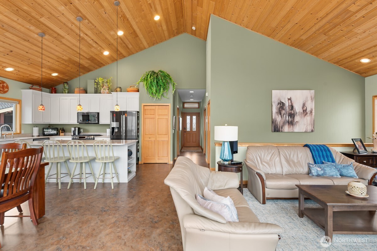 15107 N Lakeshore Drive , Entiat, WA 98822