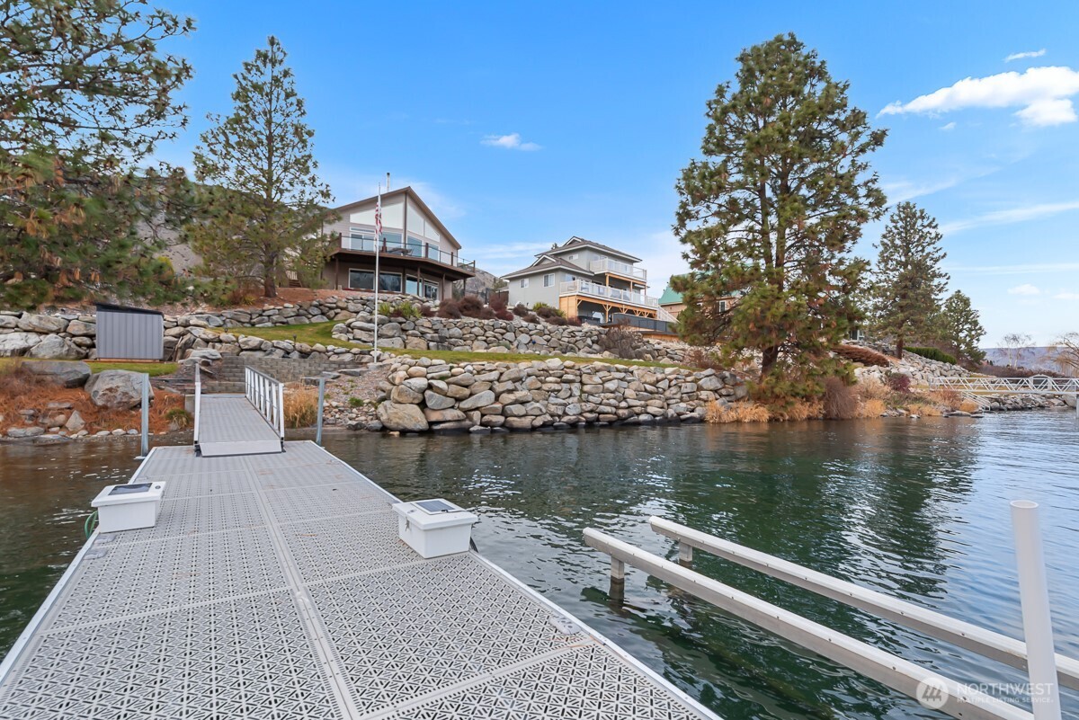15107 N Lakeshore Drive , Entiat, WA 98822