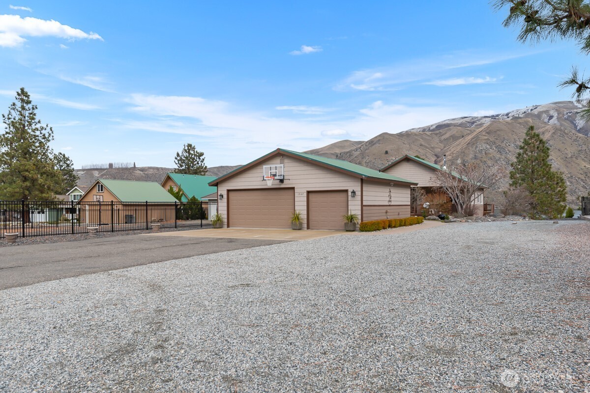15107 N Lakeshore Drive , Entiat, WA 98822