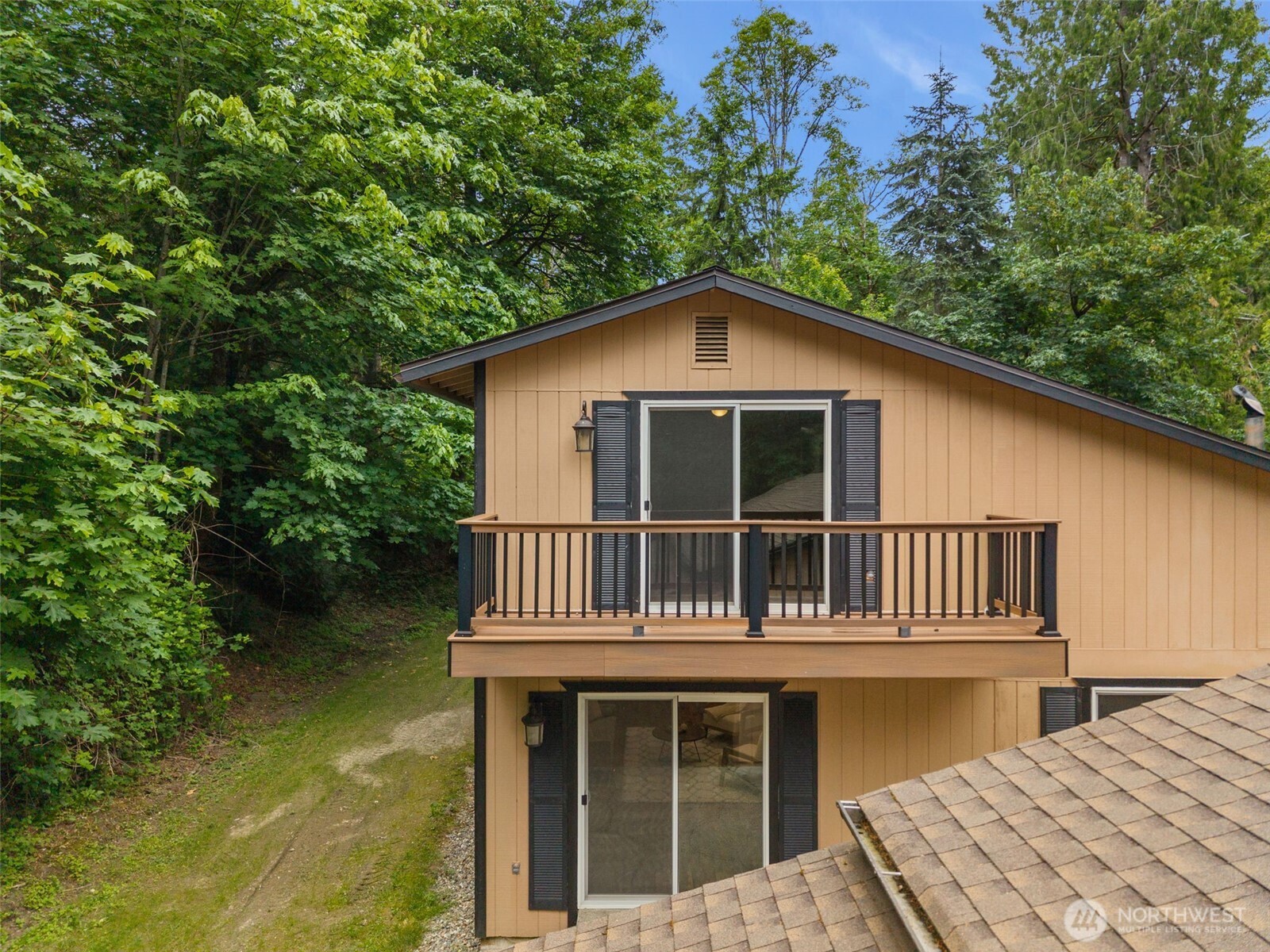 4562 SE Burley Olalla Road , Olalla, WA 98359