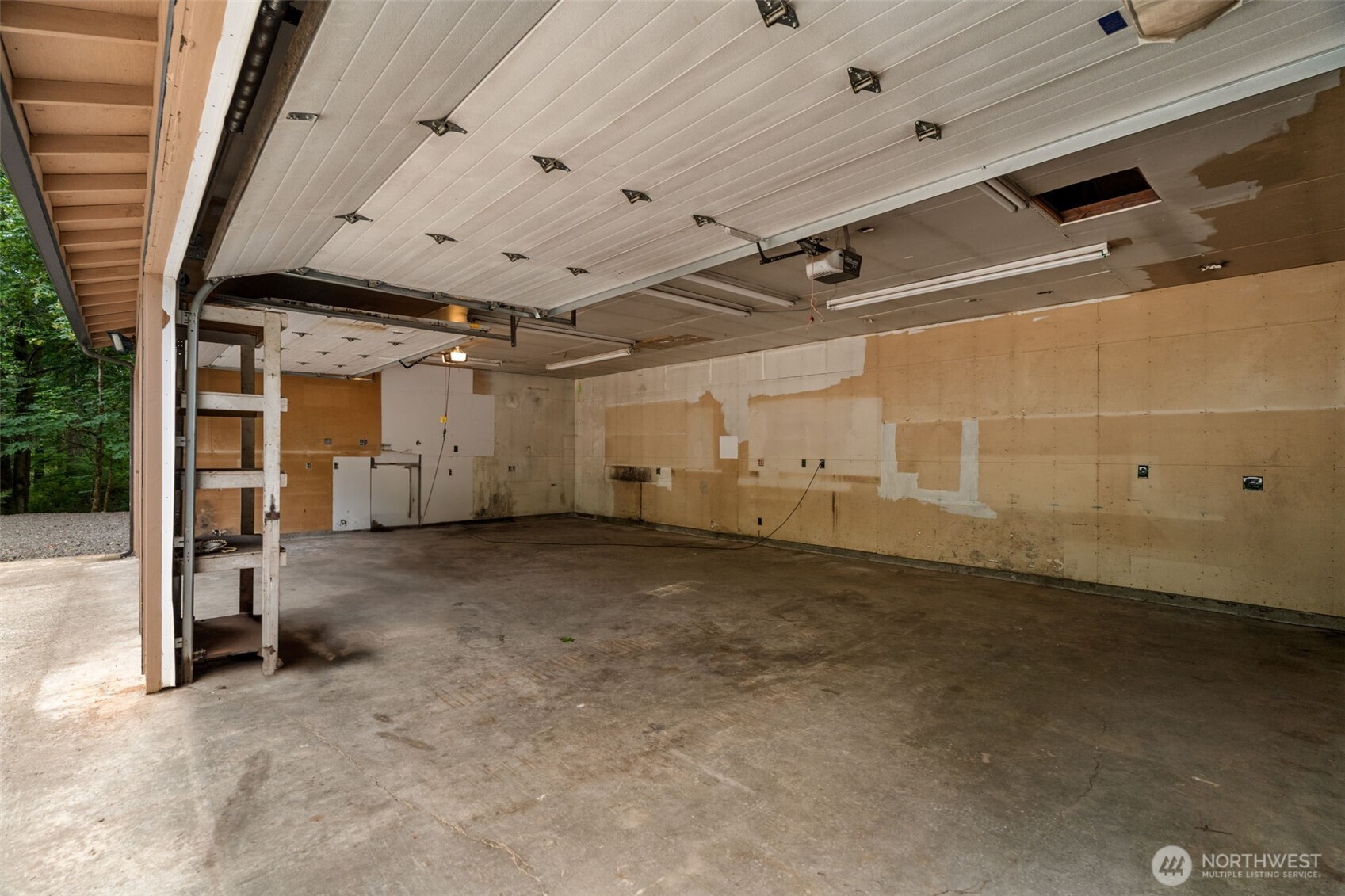 4562 SE Burley Olalla Road , Olalla, WA 98359