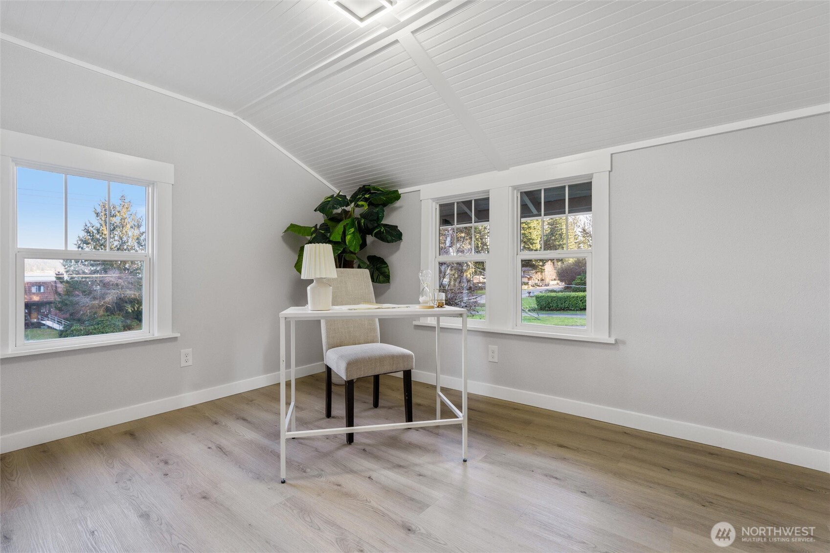 6937 Chico Way NW, Bremerton, WA 98312