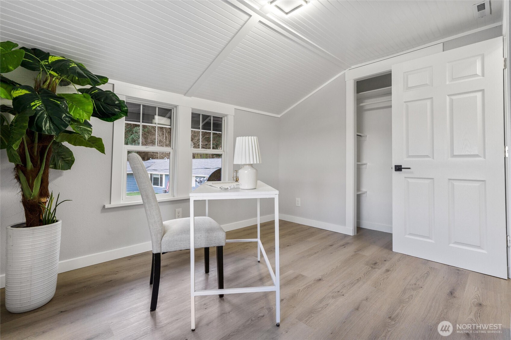 6937 Chico Way NW, Bremerton, WA 98312