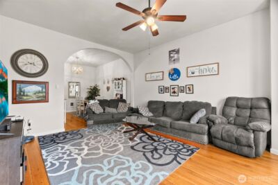 909 W Market Street , Aberdeen, WA 98520 - Photo 9