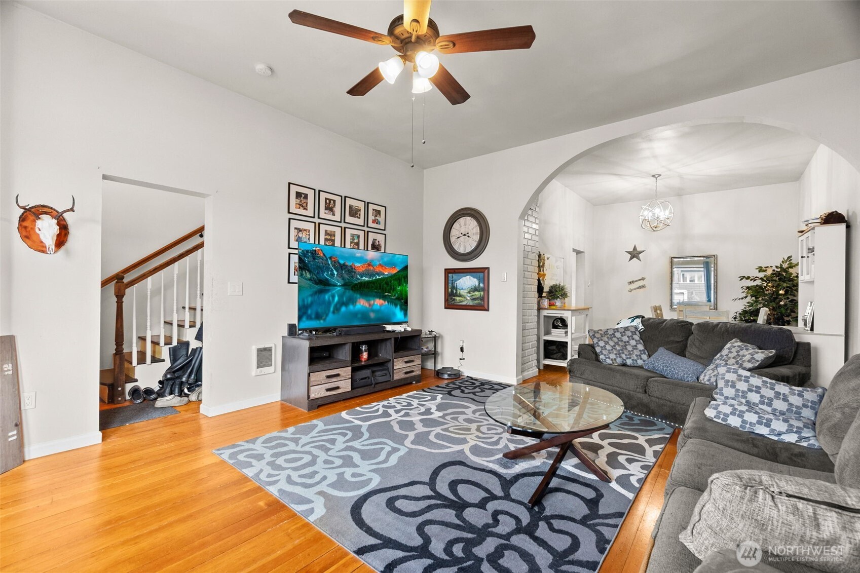 909 W Market Street , Aberdeen, WA 98520