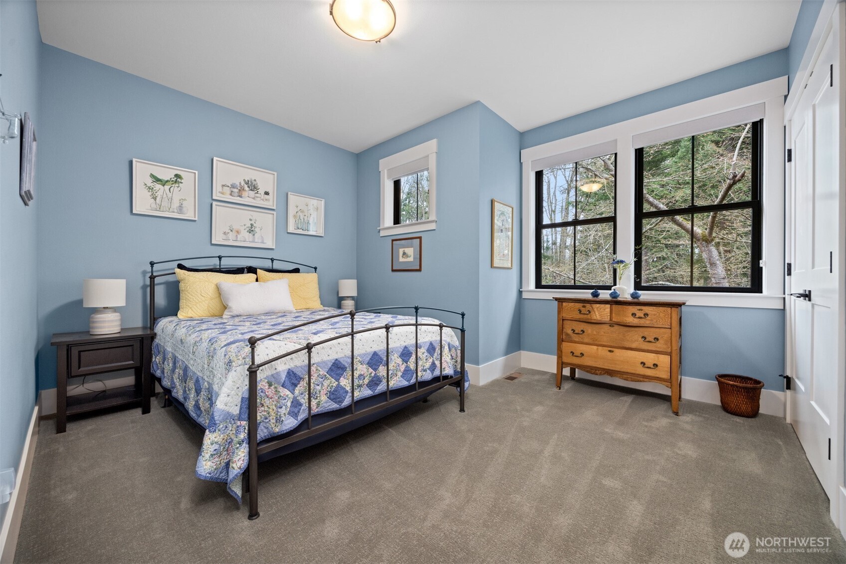 2720 Niagara Street , Bellingham, WA 98226