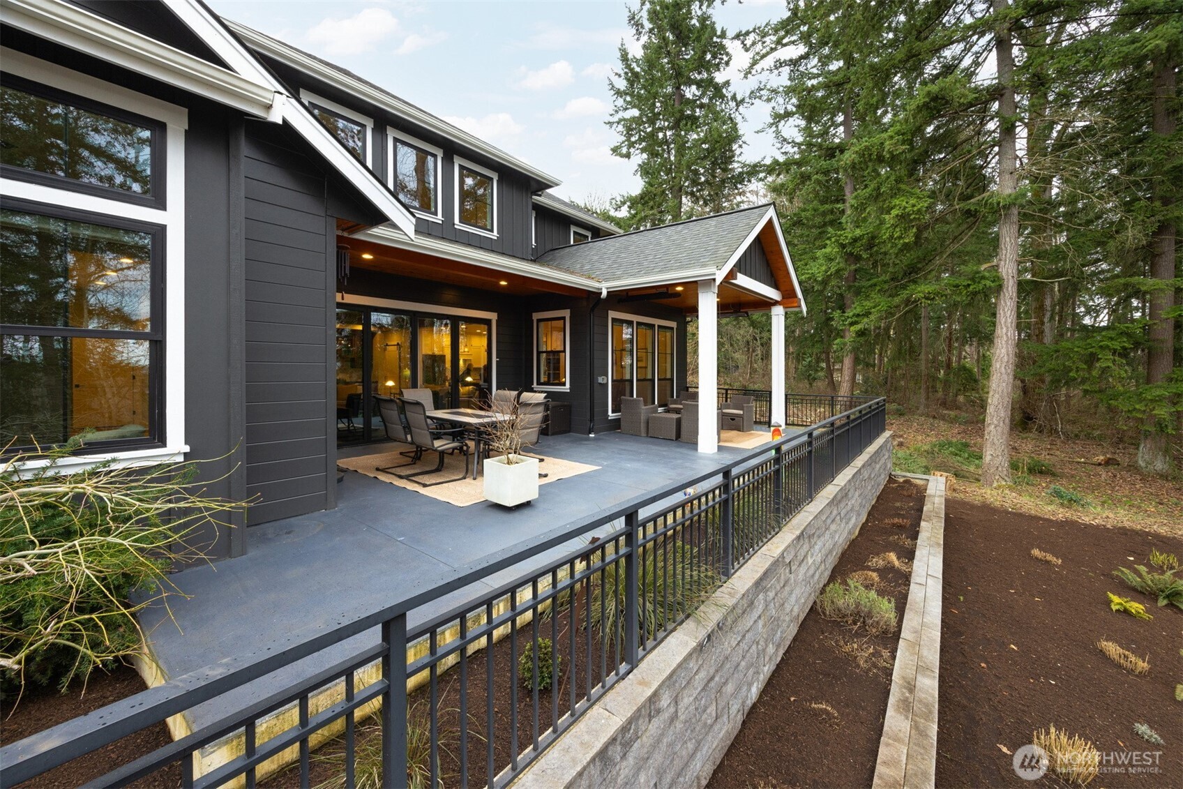 2720 Niagara Street , Bellingham, WA 98226